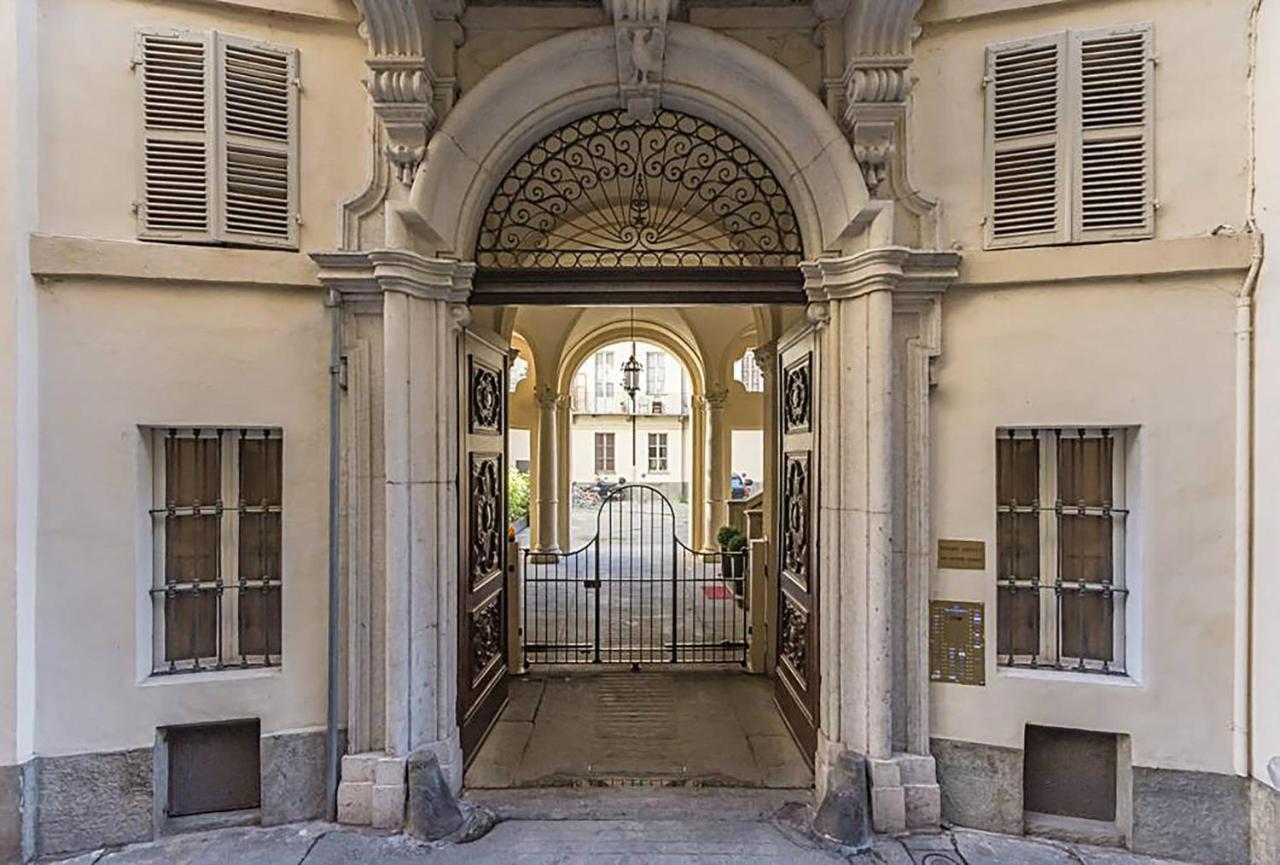 Tourinturin Appartamento In Torino Centro Eksteriør bilde
